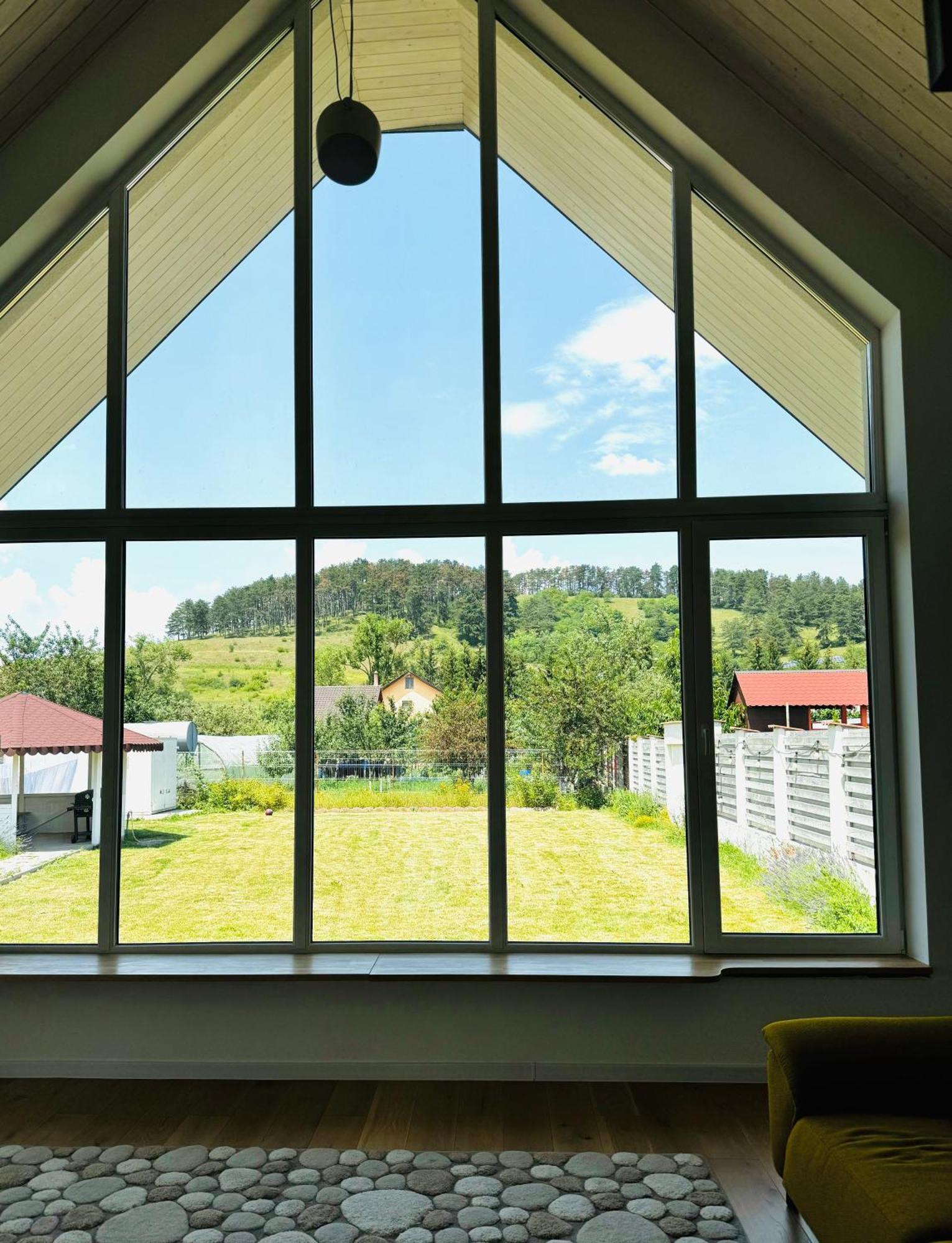 Pineview Lempes Villa Braşov